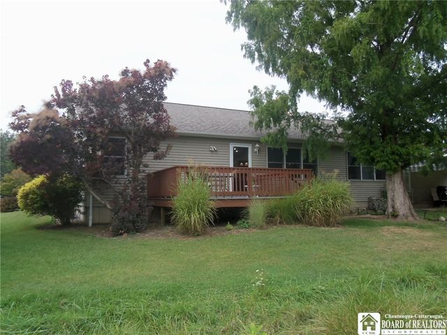 5 Pleasant Avenue, Pomfret, NY 14063