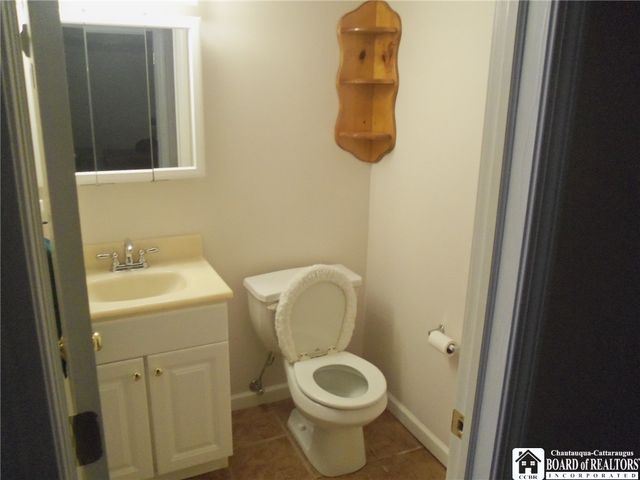 5 Pleasant Avenue, Pomfret, NY 14063