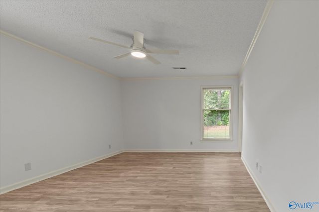 8459 Hogan Drive SE, Huntsville, AL 35802