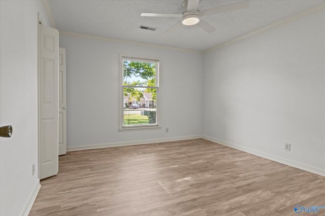 8459 Hogan Drive SE, Huntsville, AL 35802
