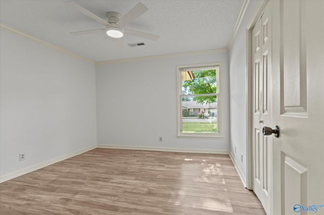 8459 Hogan Drive SE, Huntsville, AL 35802