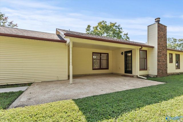 8459 Hogan Drive SE, Huntsville, AL 35802