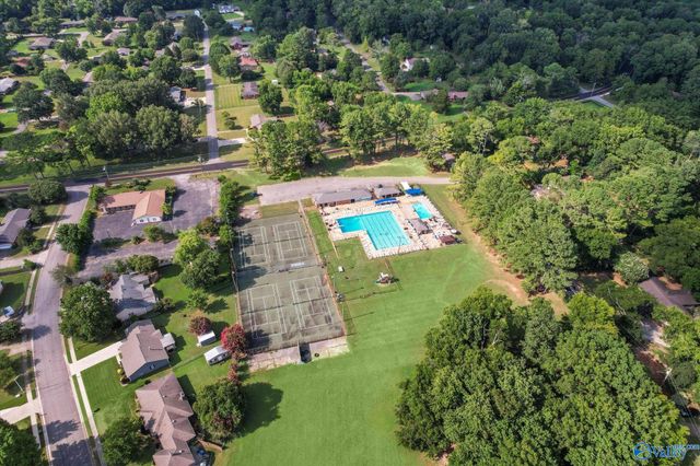 8459 Hogan Drive SE, Huntsville, AL 35802