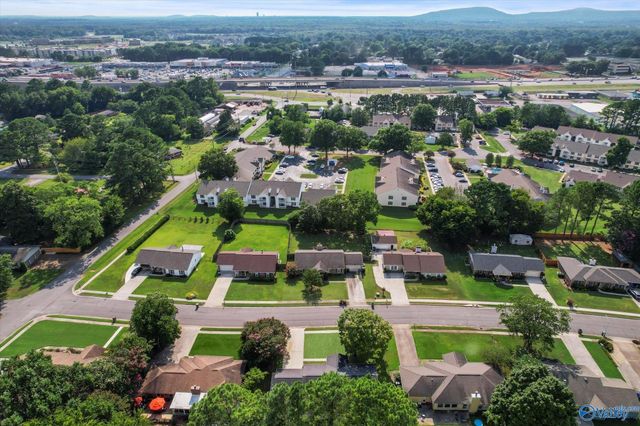 8459 Hogan Drive SE, Huntsville, AL 35802