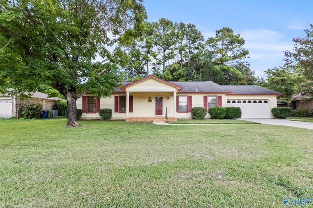 8459 Hogan Drive SE, Huntsville, AL 35802