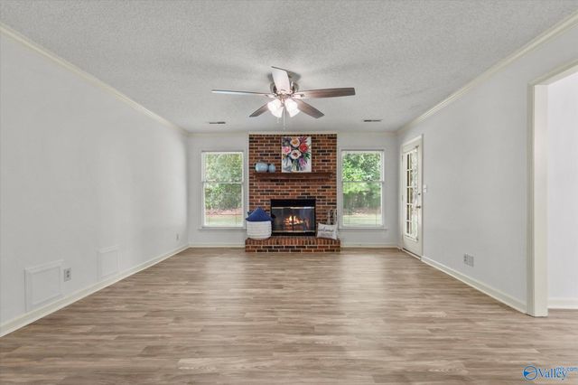 8459 Hogan Drive SE, Huntsville, AL 35802