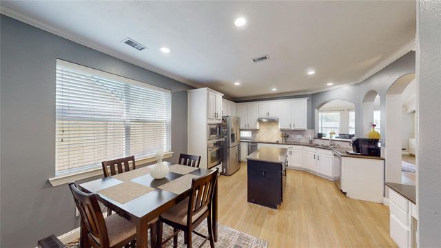 14427 Brighton Trace Lane, Houston, TX 77044