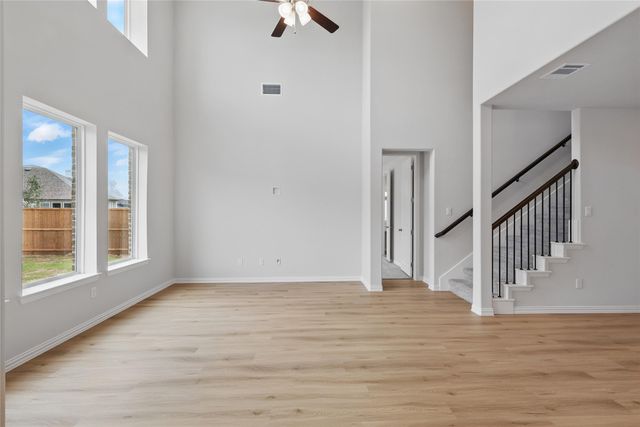 905 Schuberts Road, Justin, TX 76247