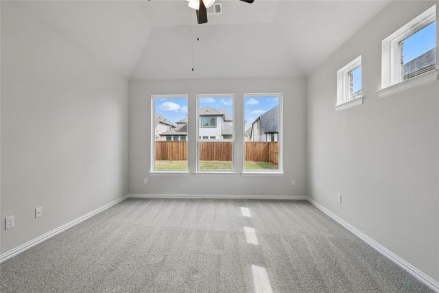 905 Schuberts Road, Justin, TX 76247