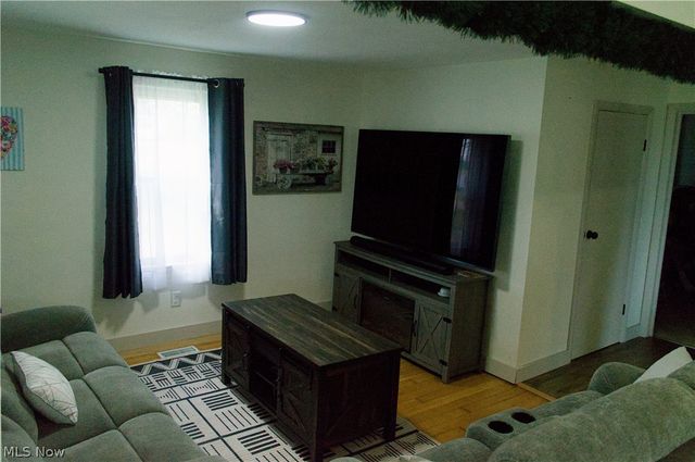 3187 Grenfall Road, Norton, OH 44203