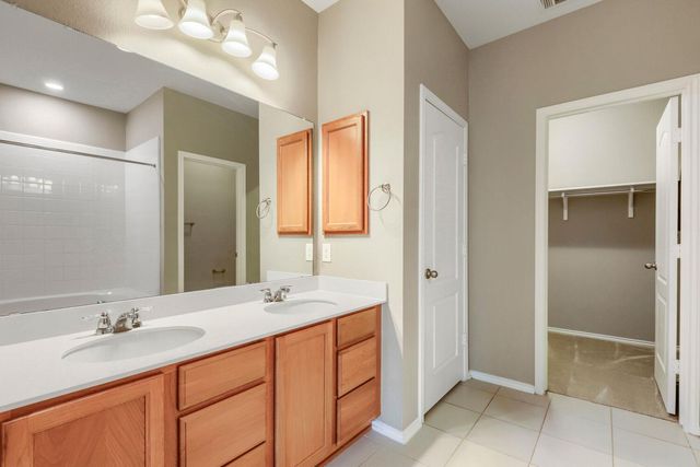 6808 Ondantra BND, Austin, TX 78744