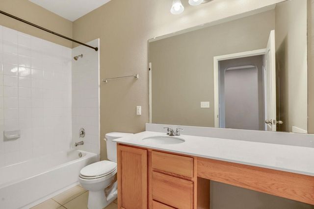 6808 Ondantra BND, Austin, TX 78744