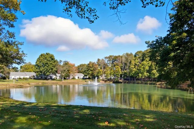 304 Gotham Way, Saint James, NY 11780