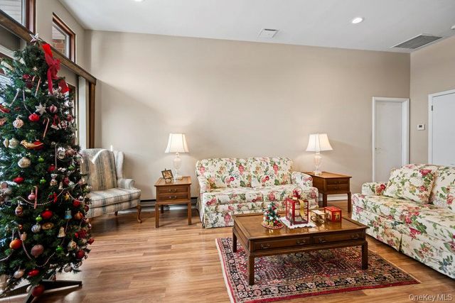 304 Gotham Way, Saint James, NY 11780