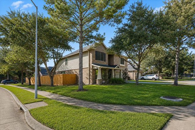 17206 Lowell Lake Lane, Humble, TX 77346