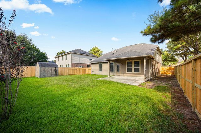 17206 Lowell Lake Lane, Humble, TX 77346