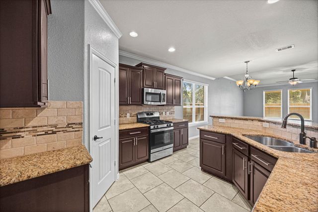 17206 Lowell Lake Lane, Humble, TX 77346