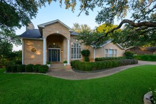 310 Timpanagos DR, Lakeway, TX 78734