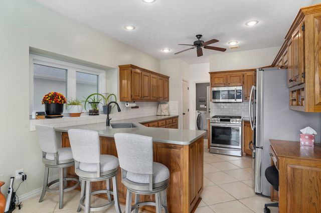 1113 S Carriage Avenue, Springfield, MO 65809