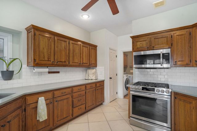 1113 S Carriage Avenue, Springfield, MO 65809