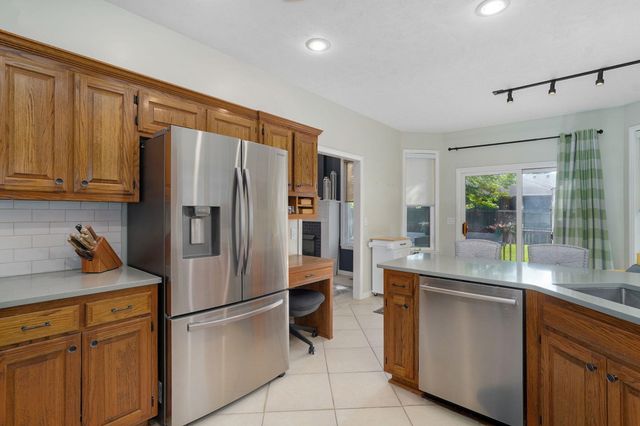 1113 S Carriage Avenue, Springfield, MO 65809