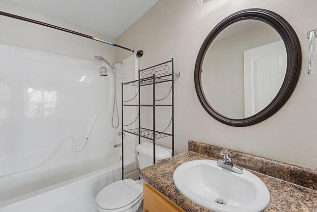 2205 Ellington Drive A, Springdale, AR 72762