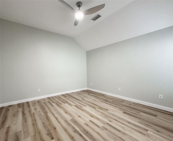 27 Auburn Path Drive, The Woodlands, TX 77382