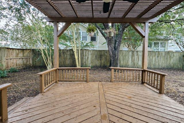 27 Auburn Path Drive, The Woodlands, TX 77382
