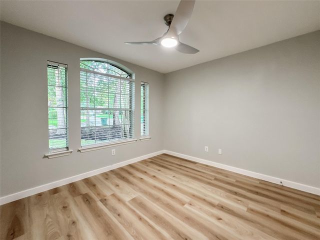 27 Auburn Path Drive, The Woodlands, TX 77382