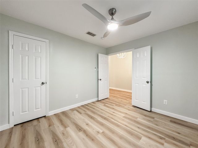 27 Auburn Path Drive, The Woodlands, TX 77382