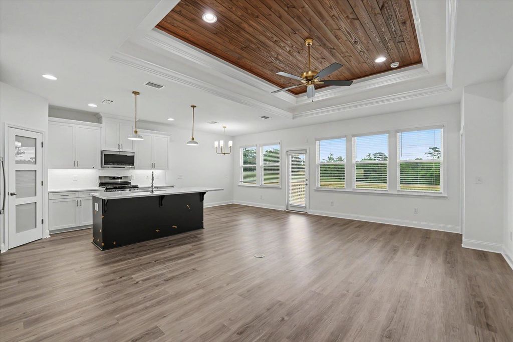 Image 15 of property listing at 4236 Landry Lane, Tallahassee, FL 32317