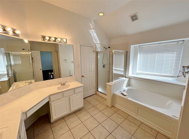 5504 Eagle River Drive, The Colony, TX 75056