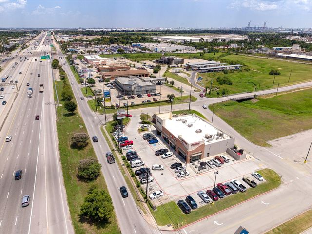 10525 Muscatine Street, Houston, TX 77029