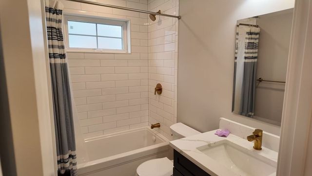 33 Hovey St 33, Watertown, MA 02472