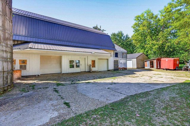 E8582 MECHANIC STREET, New London, WI 54961