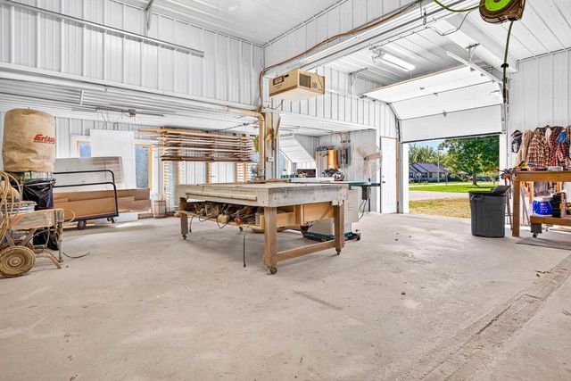 E8582 MECHANIC STREET, New London, WI 54961