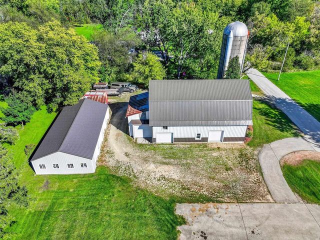 E8582 MECHANIC STREET, New London, WI 54961