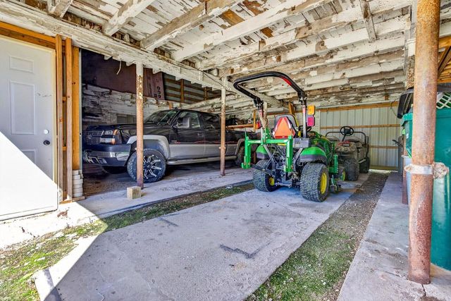 E8582 MECHANIC STREET, New London, WI 54961