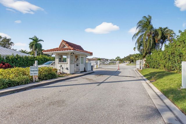 4690 PALO VERDE Drive, Boynton Beach, FL 33436