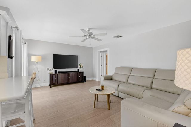 4690 PALO VERDE Drive, Boynton Beach, FL 33436