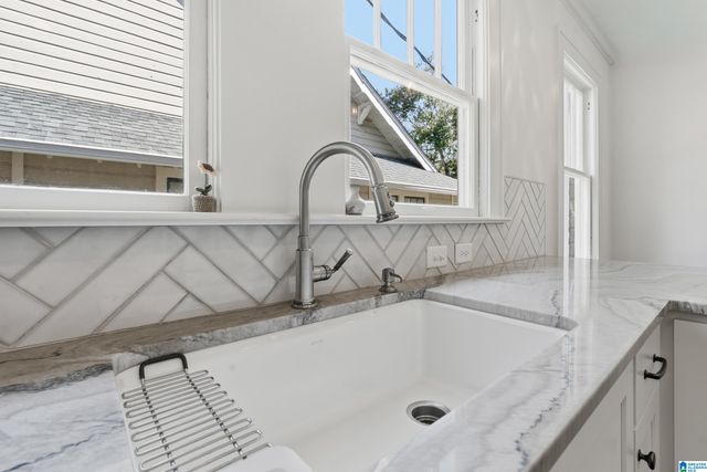 845 FOREST DRIVE, Homewood, AL 35209