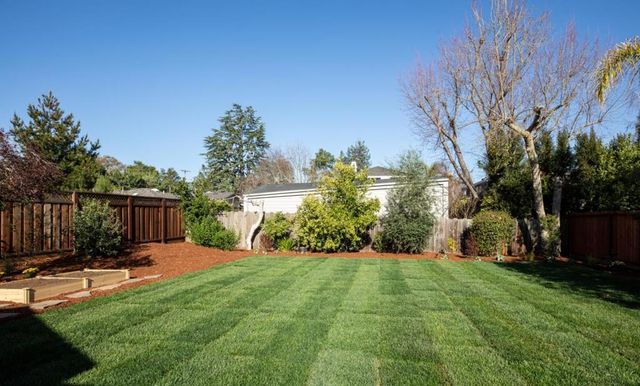 833 Hierra Court, Los Altos, CA 94024