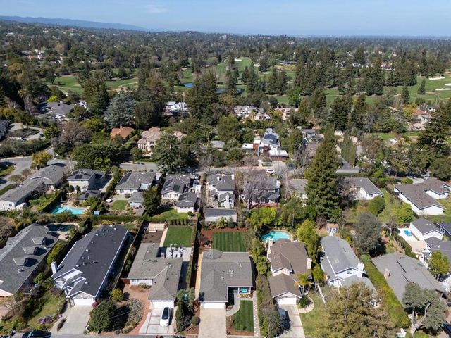 833 Hierra Court, Los Altos, CA 94024