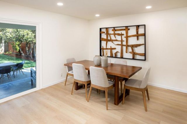 833 Hierra Court, Los Altos, CA 94024