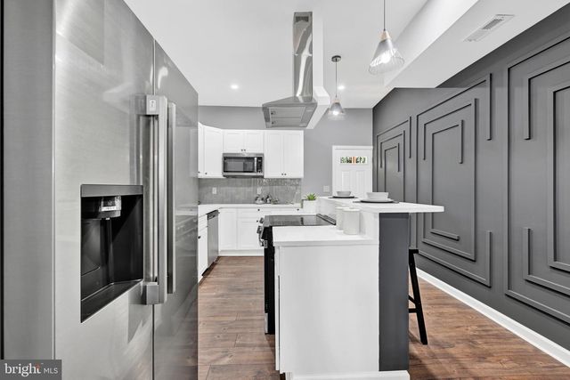 3031 OAKLEY AVE, Baltimore, MD 21215