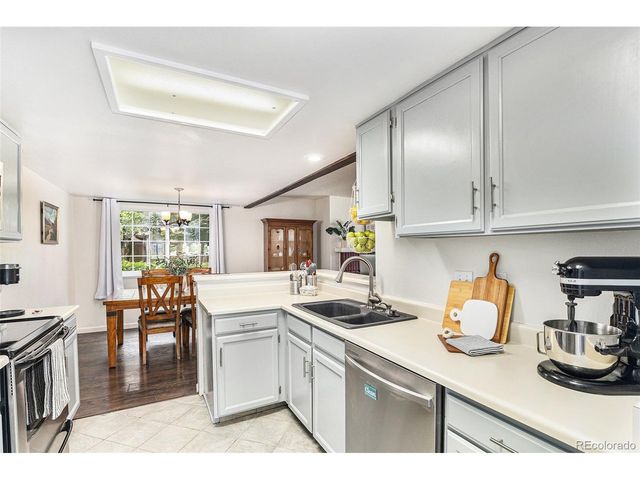 1701 S Pitkin St, Aurora, CO 80017