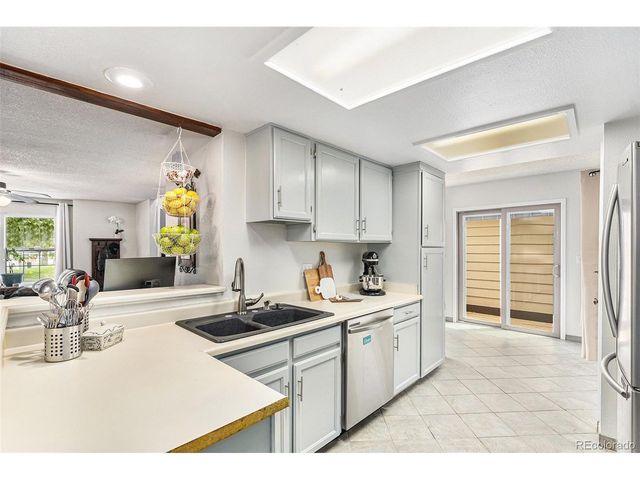 1701 S Pitkin St, Aurora, CO 80017