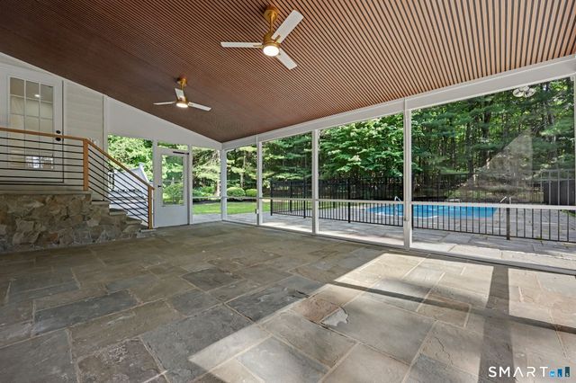 8 Live Oak Road, Norwalk, CT 06851