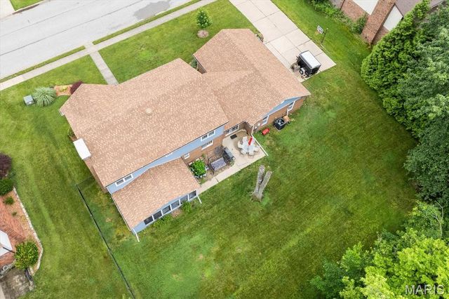 1013 N Smiley Street, O'fallon, IL 62269