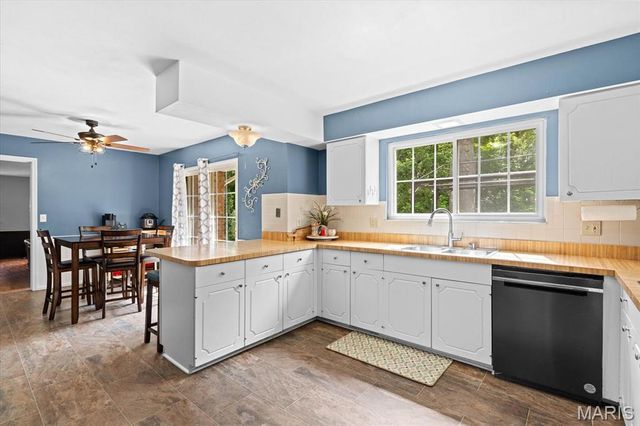 1013 N Smiley Street, O'fallon, IL 62269
